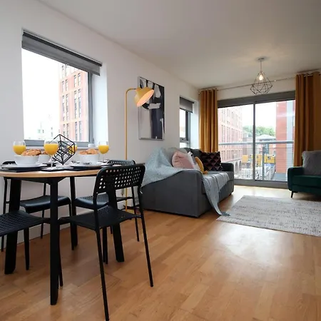 Apartment Three Queens By Staybc Bristol