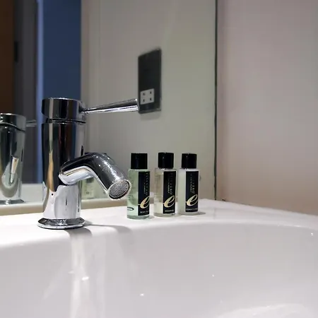 Three Queens By Staybc Apartment Bristol